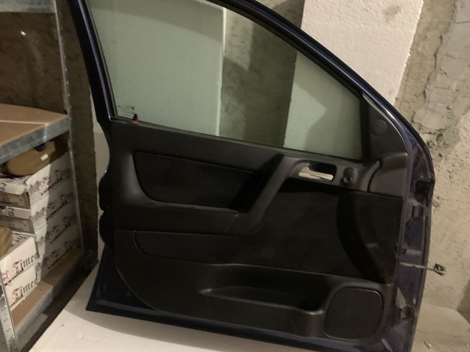 Врата Астра Г шофьорска