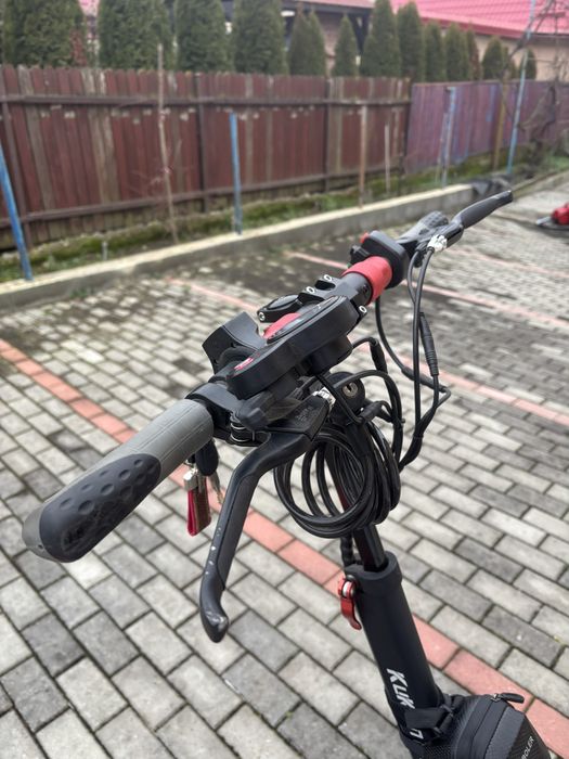 Trotineta electrica Kukirin M4 PRO