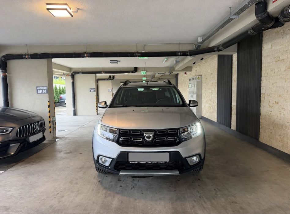 Dacia Sandero Stepway 0.9 Turbo Orange Pack cu doar 41.000 km apsolut Reali