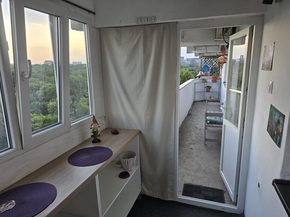 Inchiriez apartament 3 camere mobiliat, utilat , cu vedere la Parcul Tineretului