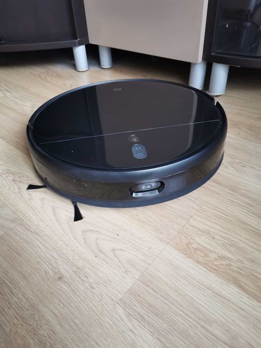 Прахосмукачка робот с МОП