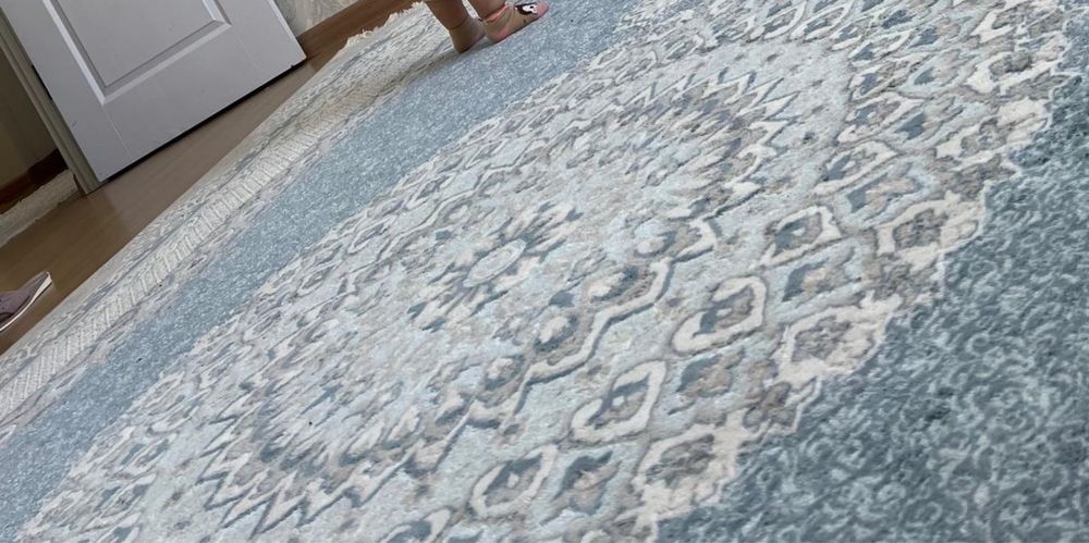 Продам 2 ковра размер 3х4