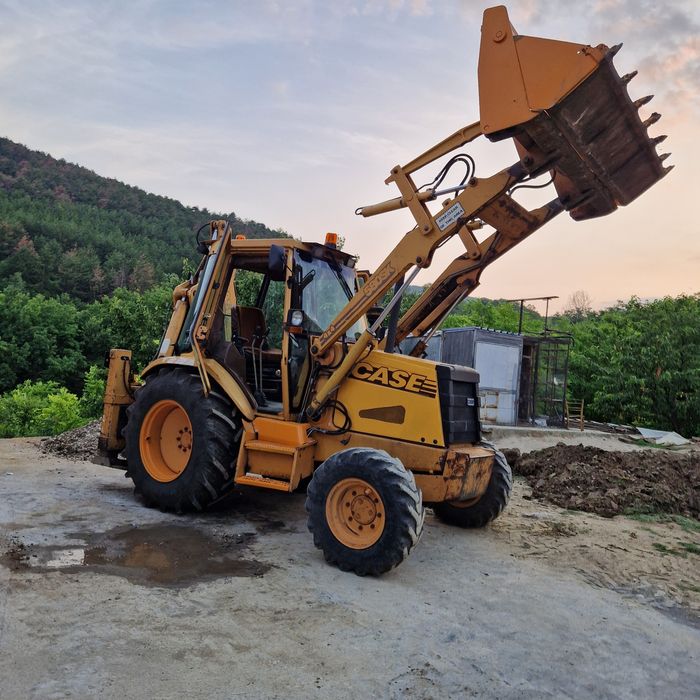 Изкопни дейности  с багер