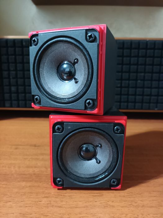 Satelit Bose Red Line (1 bucata)