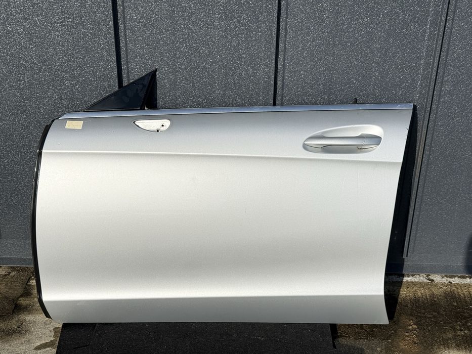 Usa stanga fata mercedes cls w218 c218