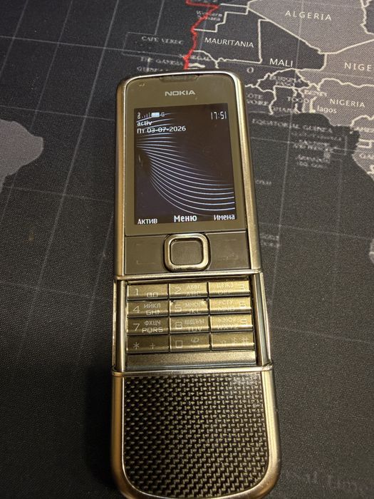 Nokia 8800 carbon