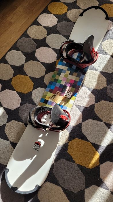 Placa snowboard FTWO 145 + legaturi Burton
