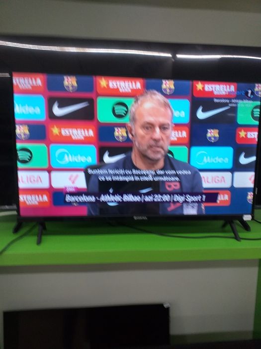Vand  Smart TV Vortex