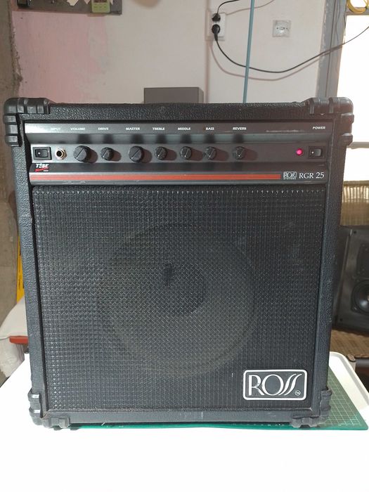 Boxa /amplificator chitara electrica ROSS RGR 25 /reverb arc/drive -25W