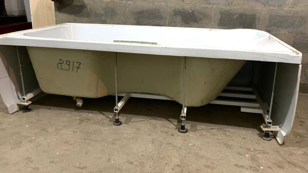 Душевую кабинку продам