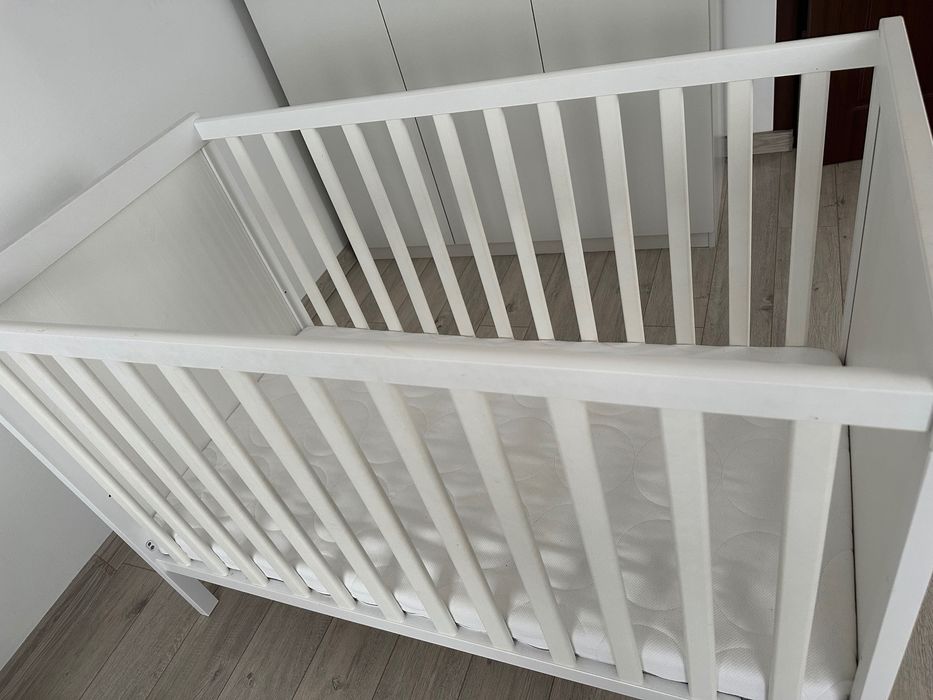 Vând pătuț copil 120x60 cm