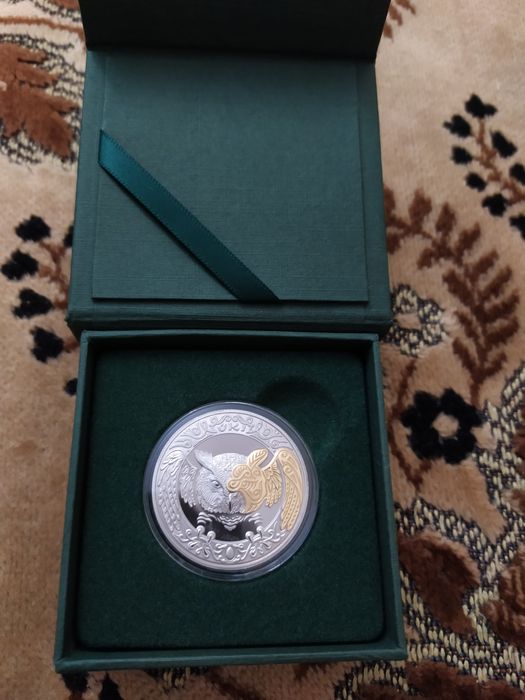 Монета  Филин пруф 200 тенге