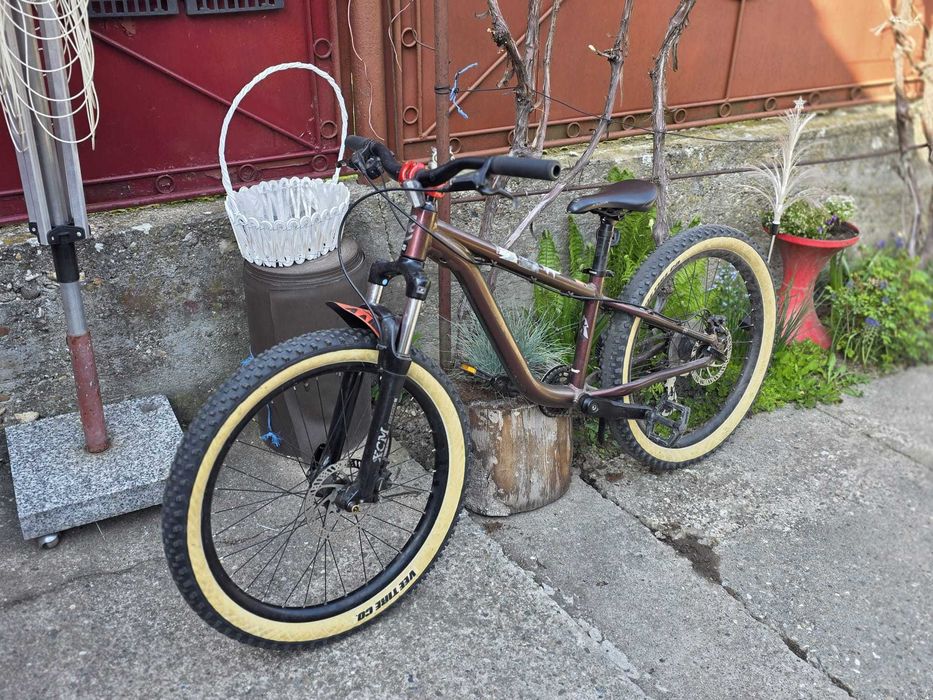 bicicleta KONA Honzo