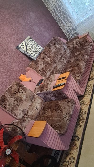 Продам диван в хорошем состоянии