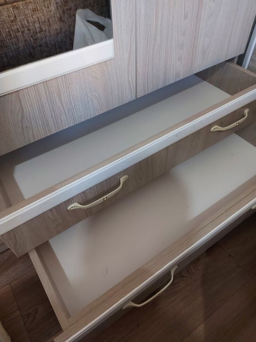 Продаётся шкаф в отличном состоянии