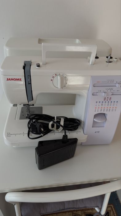 Швейная машинка Janome