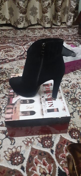 сапожки женские  размер 39
