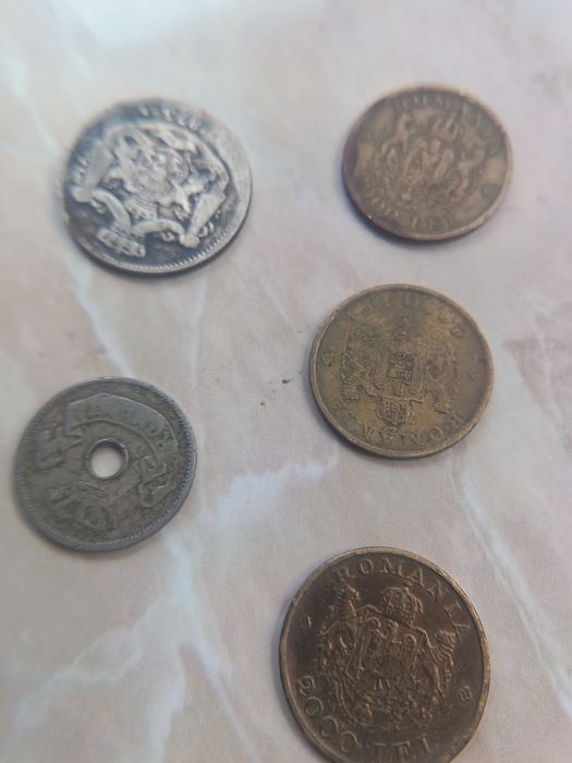 2 Lei 1873,2000Lei 1946,10 bani 1906.500lei toate