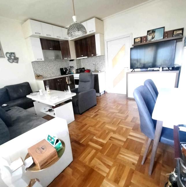 Продава се Двустаен апартамент в Пловдив, Кючук Париж - 90 кв.м за 1245 €/кв.м - Снимка #1