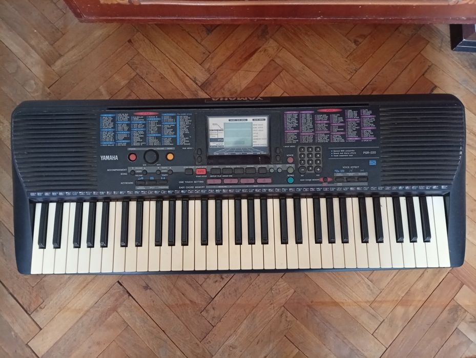 Clapă Yamaha PSR-220