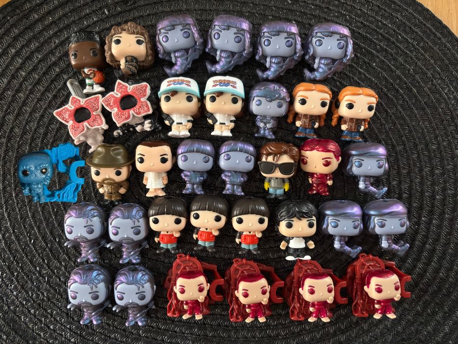 Фигурки Kinder Joy Stranger Things, Will, Еди, Майк, цялата колекция