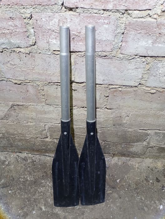 Два весла продам