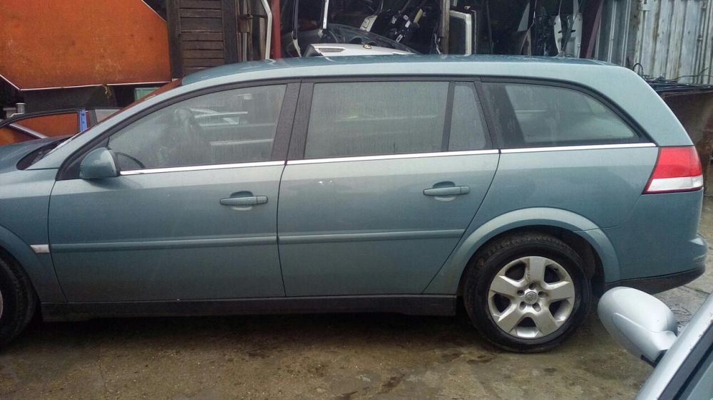 Опел вектра С комби opel vectra 07г. 1.9cdti само на части 6 скорости