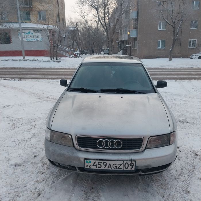 Продаётся машина AUDI A4