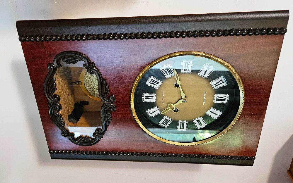 Ceas de perete cu pendula Iantar - USSR