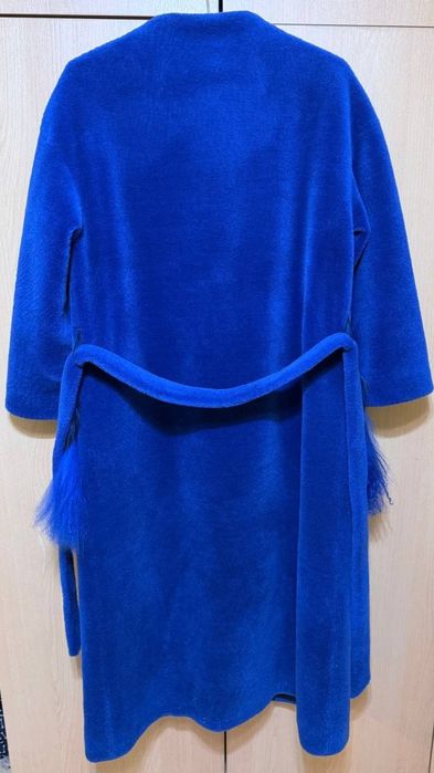 Луксозно палто . Размер М/S.