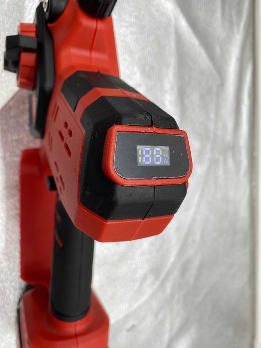 Drujba pe baterii 68V cu 2 acumulatori si afisaj electronic