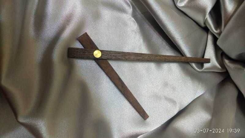 Часовой кварцевый механизм