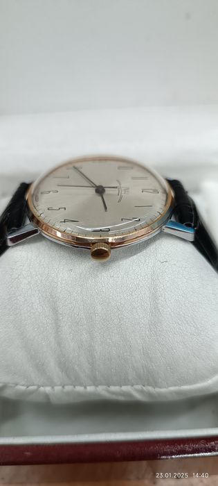 Коллекционные часы Луч