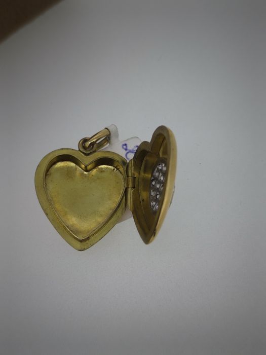 Pandantiv  locket (se deschide pt poza)aur 18k 6.23gr  diamante naturale (r)