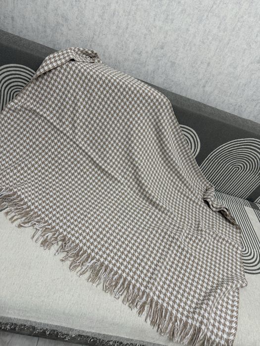 Подушки, покрывало, плед