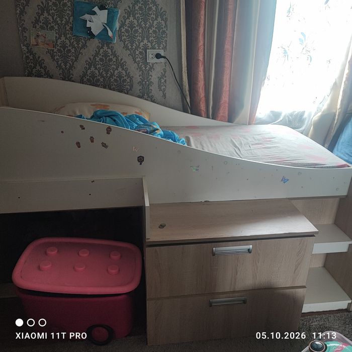 Продам детскую кровать с матрасом