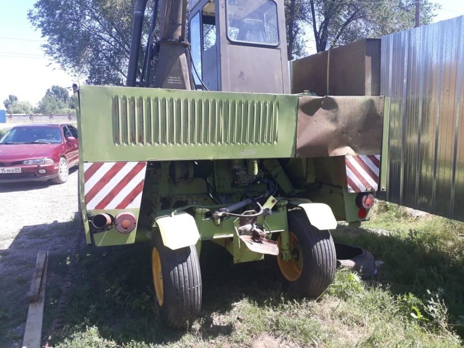 Комбайн кукурузный форштрит Е281.