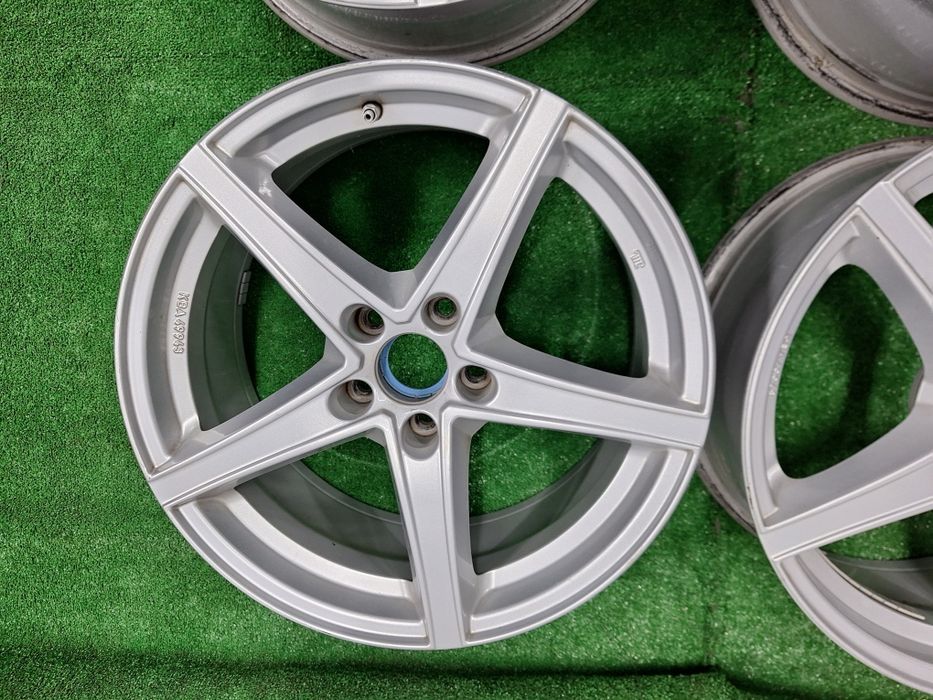 Шкода, Фолскваген, Мерцедес, Ауди-18цола-5/112-"ALUTEC"