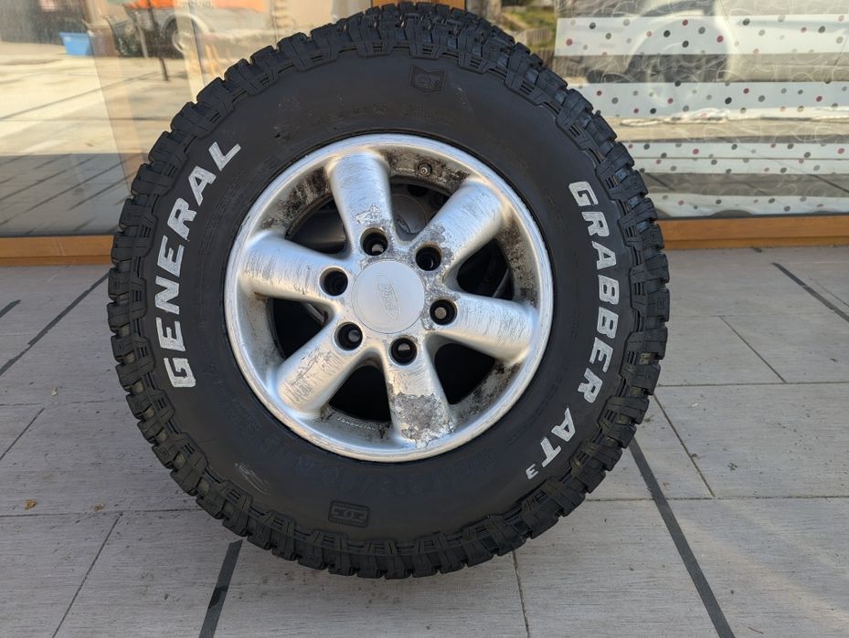 Гуми с джанти  General Grabber