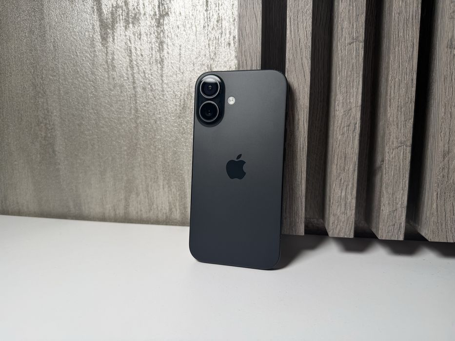 iPhone 16 128GB Garantie 2 ani Universul Telefoanelor