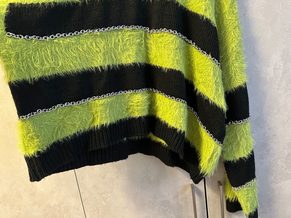 Екстравагантен пуловер The Ragged Priest