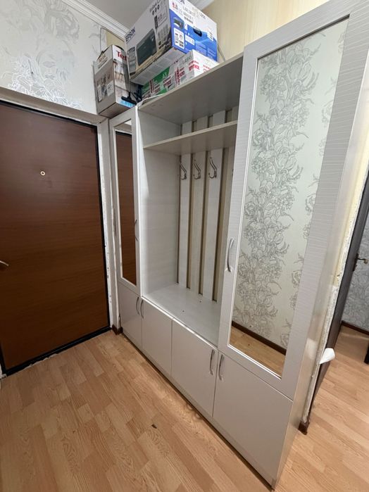 Продам прихожую, в отличном состоянии.