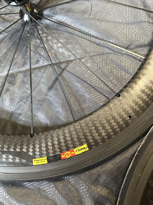 Mavic Cosmic CXR 60 (varianta pe carbon, profil de 60 mm)