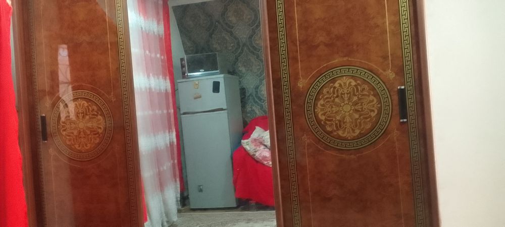 Продаеться антрисоль и диван раскладной