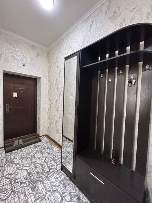 Срочно 2 хонали сотилади