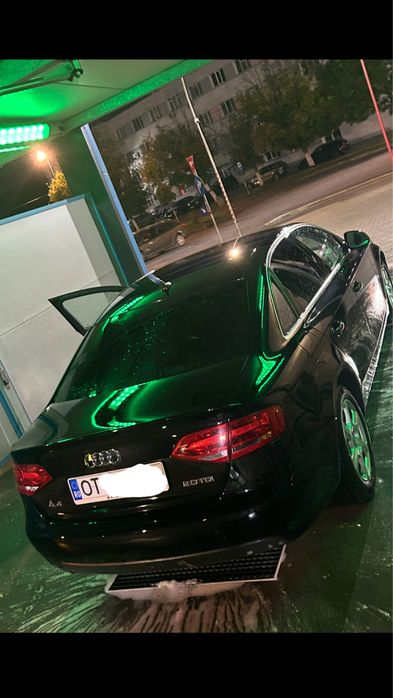 Vând Audi A4 B8.