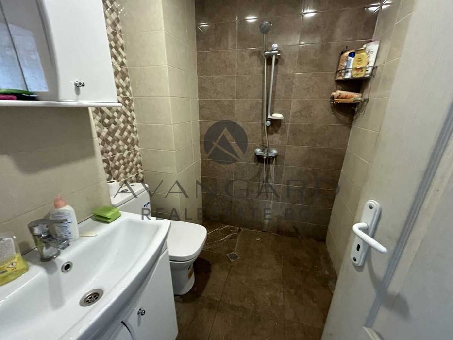 Продава се Тристаен апартамент в Пловдив, Център - 100 кв.м за 1489 €/кв.м - Снимка #3