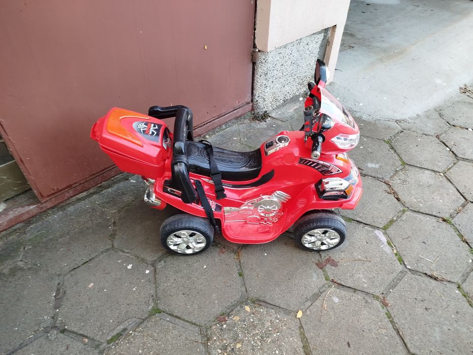 Детски атв та със зареждащи се батерии