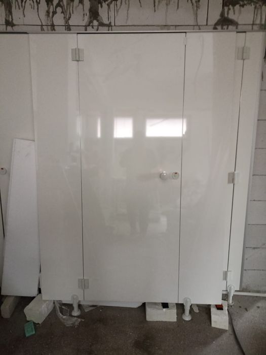 Vand pereti despartitori tip,, Mall",