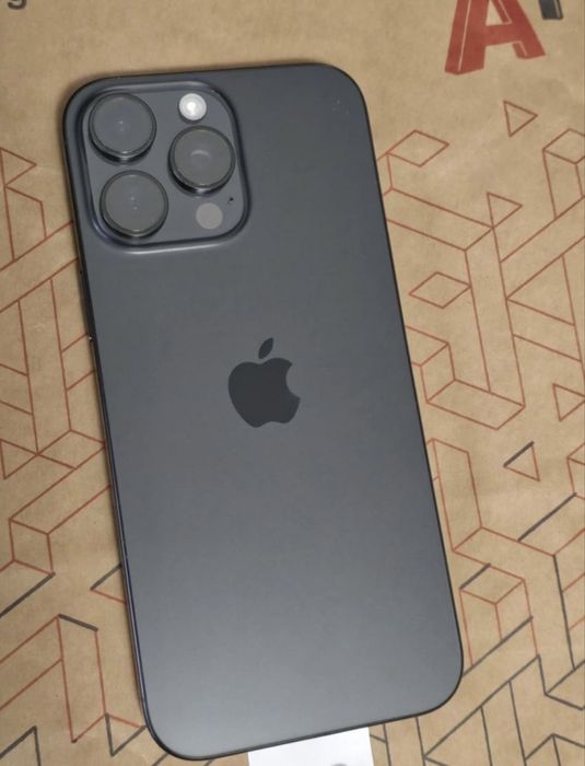 КАТО НОВ 256GB iPhone 16 Pro Max Гаранция A1 2026 Black | Черен